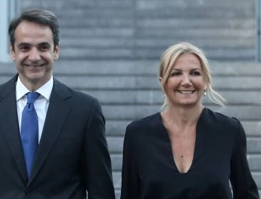 O Κυριάκος Μητσοτάκης ανέβασε στον προσωπικό του λογαριασμό την Μαρέβα και τη μαμά της (φωτο)